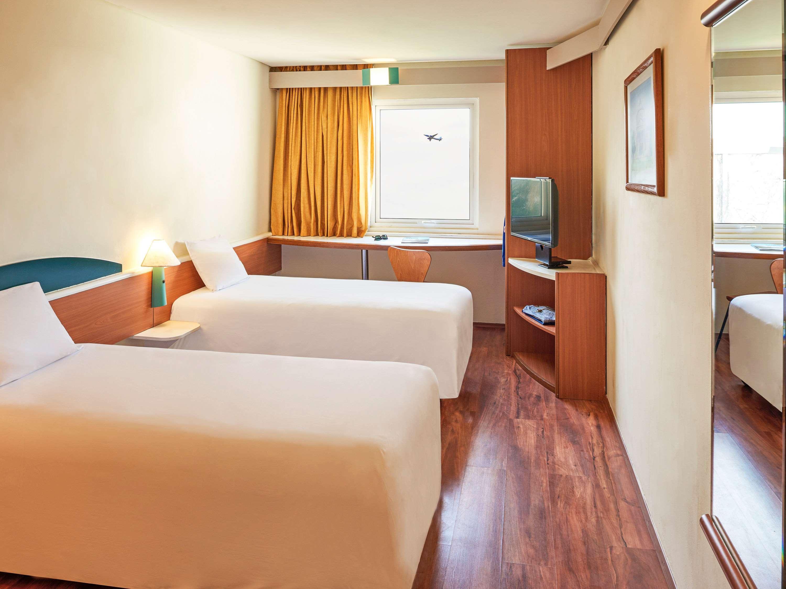 Ibis Monterrey Aeropuerto Hotel Apodaca Екстериор снимка