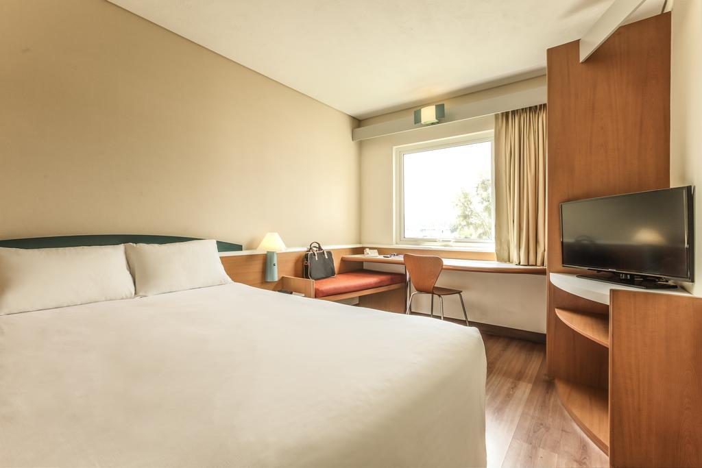Ibis Monterrey Aeropuerto Hotel Apodaca Екстериор снимка